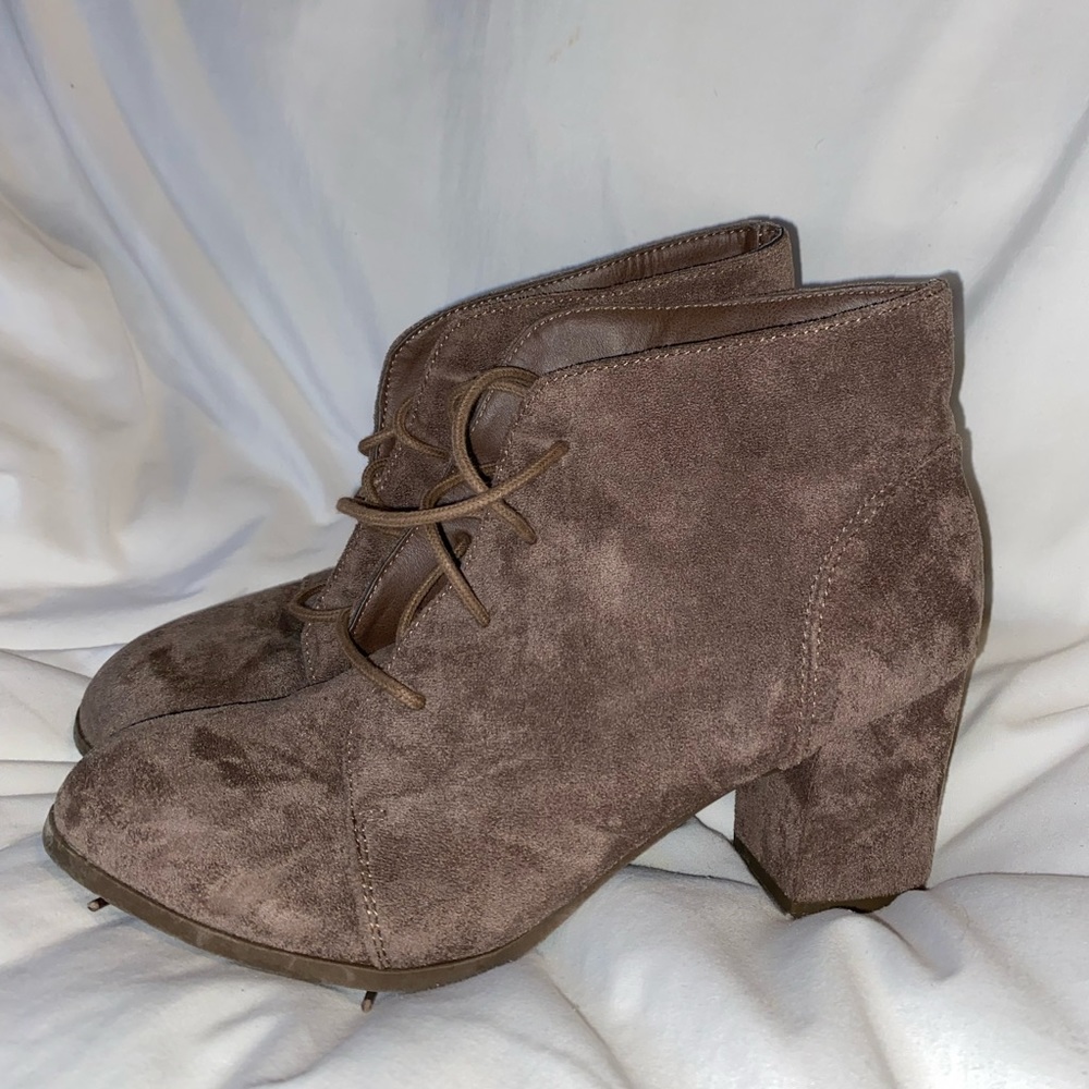 Madden Girl boots. Women’s 9.5. Worn once.